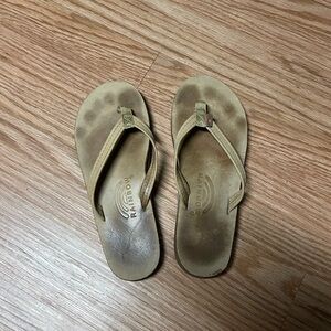 Rainbow women size 7